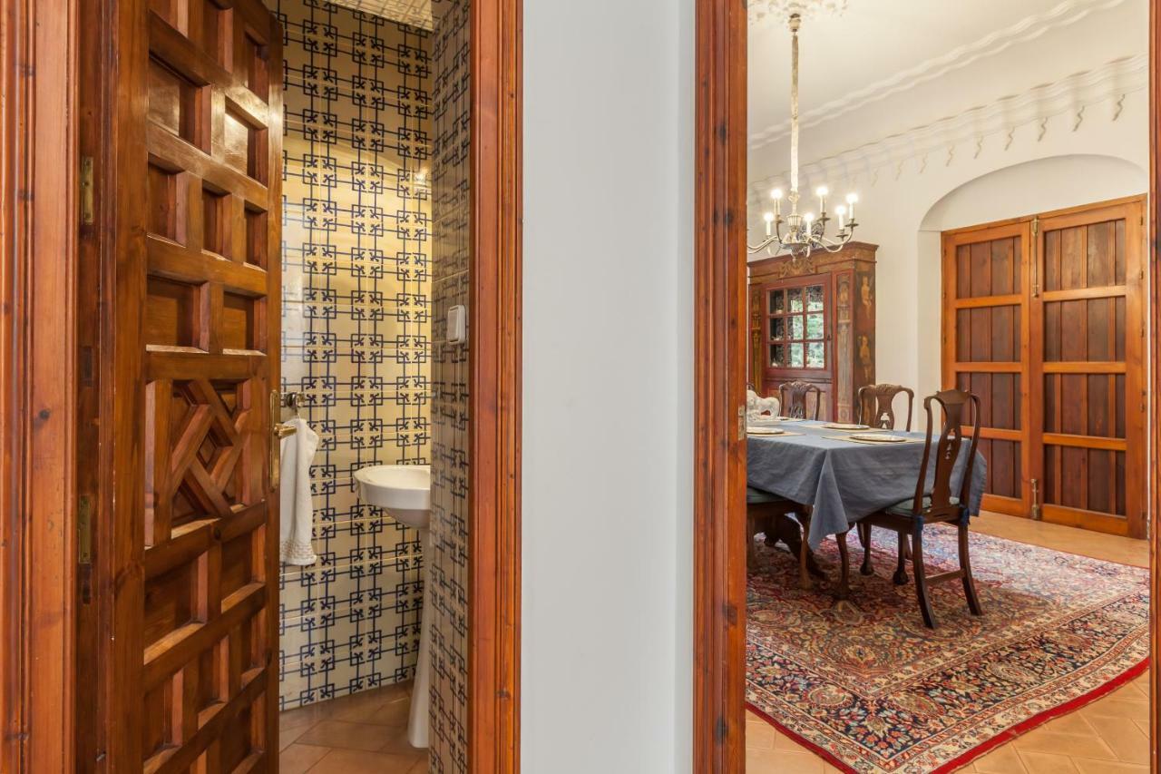 Villa Elvira, Exclusive Pool And Gardens In The Heart Of Sevilla エクステリア 写真