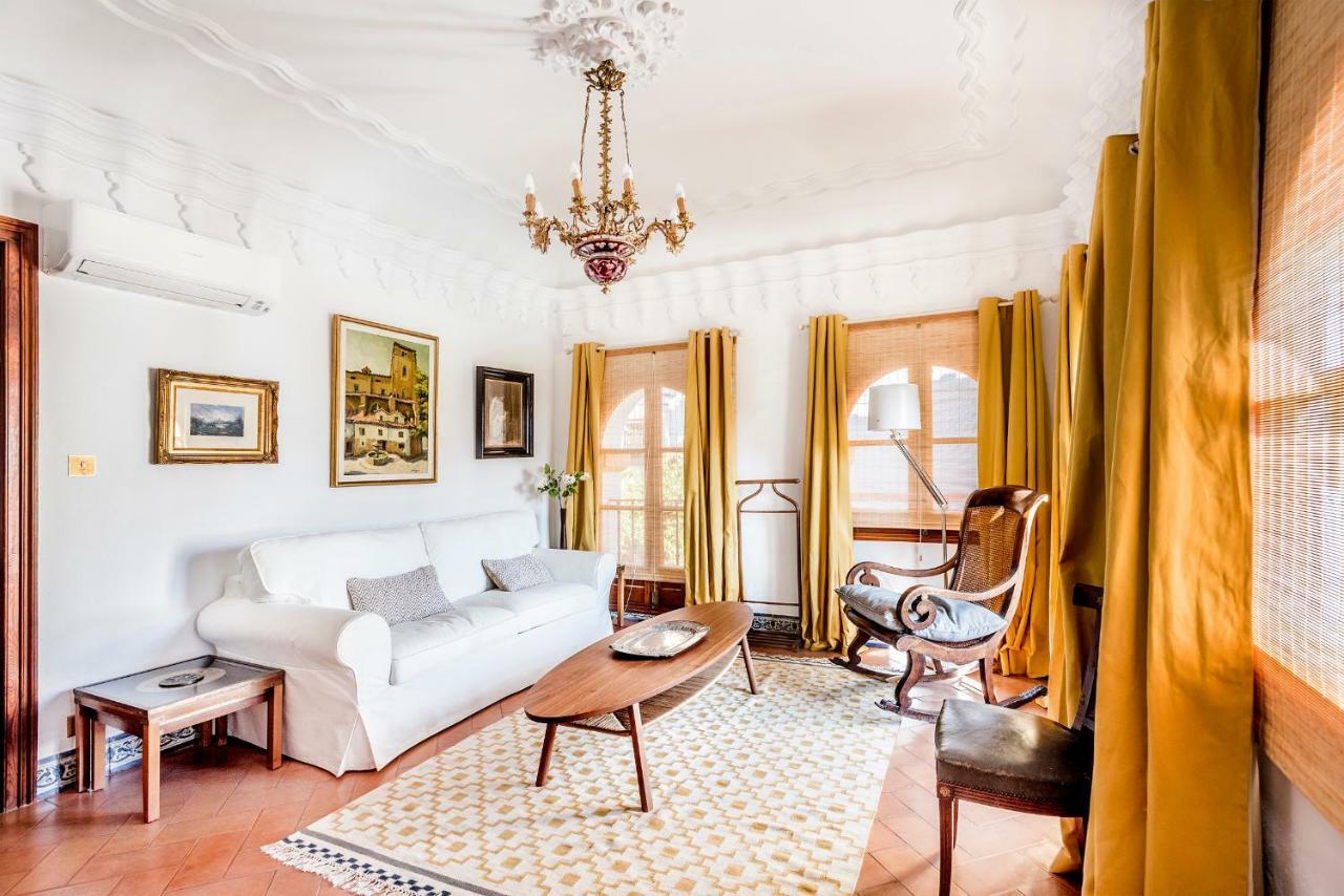 Villa Elvira, Exclusive Pool And Gardens In The Heart Of Sevilla エクステリア 写真
