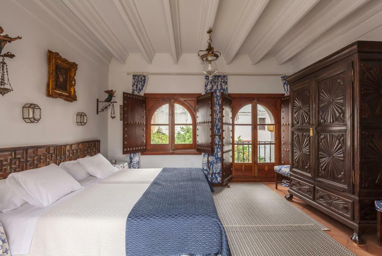 Villa Elvira, Exclusive Pool And Gardens In The Heart Of Sevilla エクステリア 写真