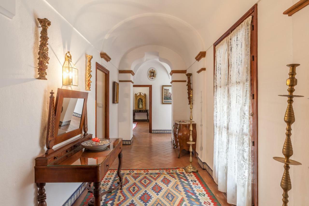 Villa Elvira, Exclusive Pool And Gardens In The Heart Of Sevilla エクステリア 写真