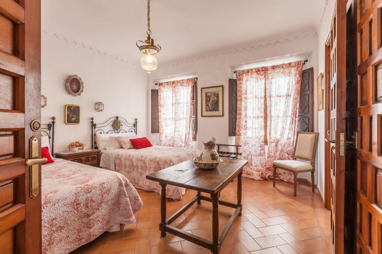 Villa Elvira, Exclusive Pool And Gardens In The Heart Of Sevilla エクステリア 写真