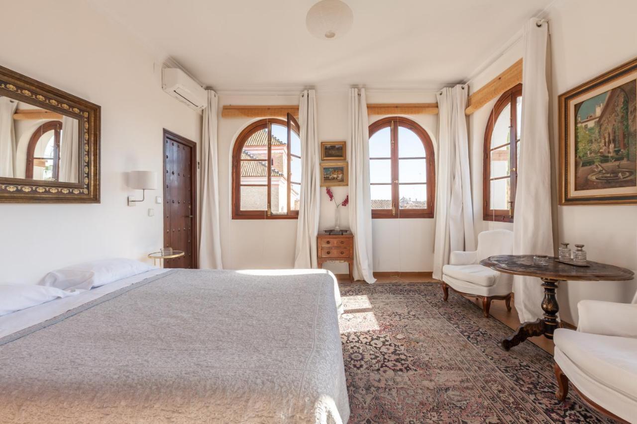 Villa Elvira, Exclusive Pool And Gardens In The Heart Of Sevilla エクステリア 写真