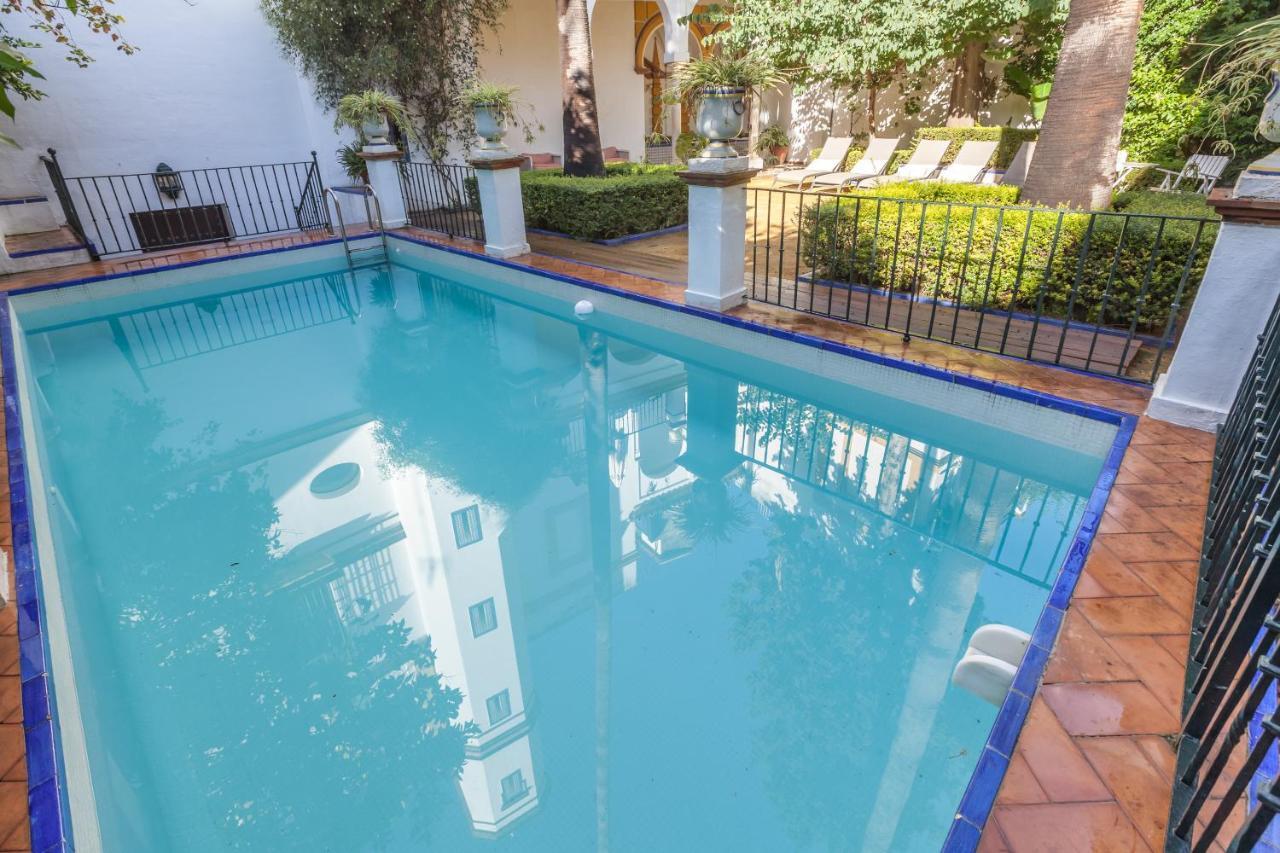 Villa Elvira, Exclusive Pool And Gardens In The Heart Of Sevilla エクステリア 写真