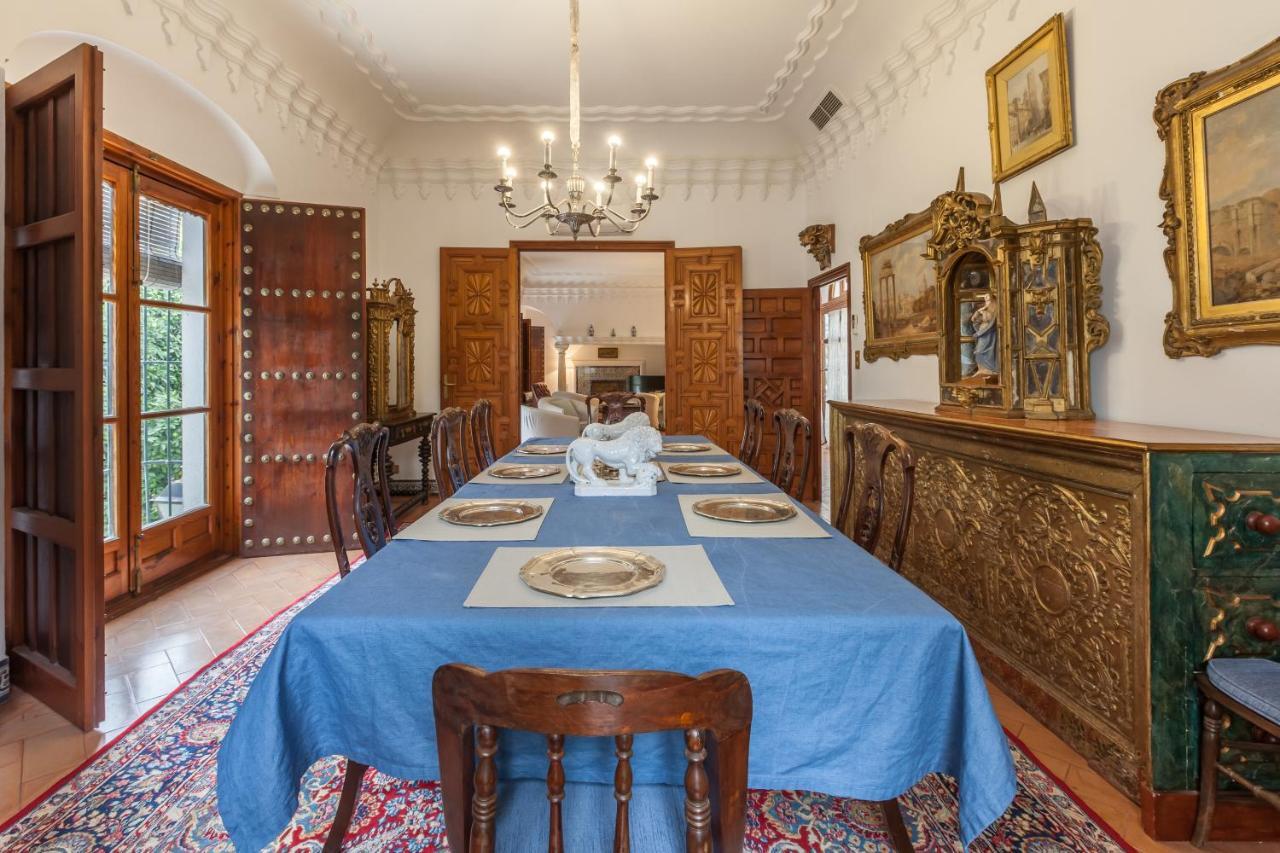 Villa Elvira, Exclusive Pool And Gardens In The Heart Of Sevilla エクステリア 写真